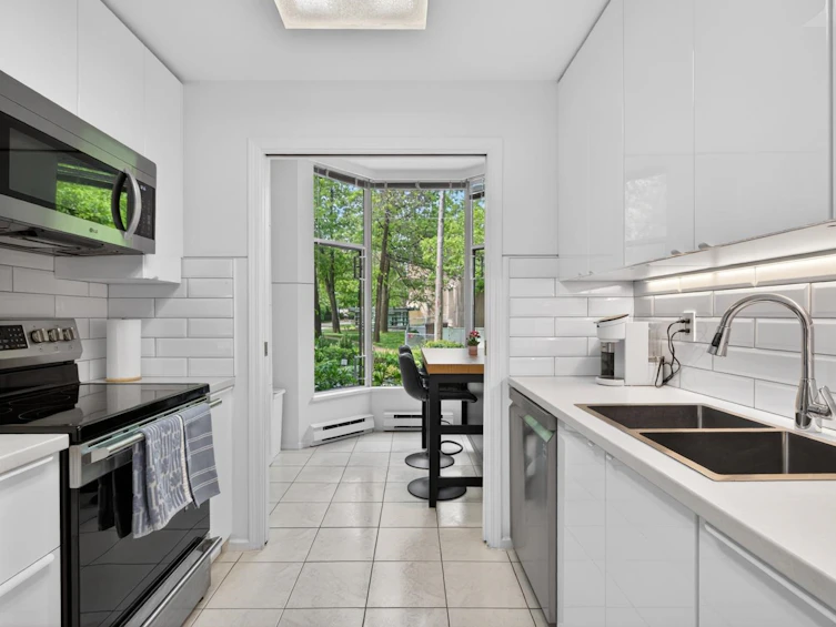 201-2668 Ash Street, Vancouver, BC, V5Z 4K4 - 11