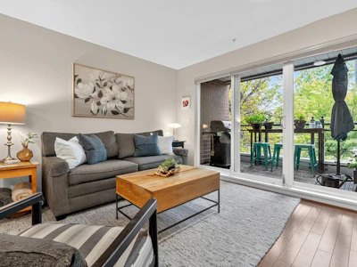 206-2096 W 46th Avenue - 2