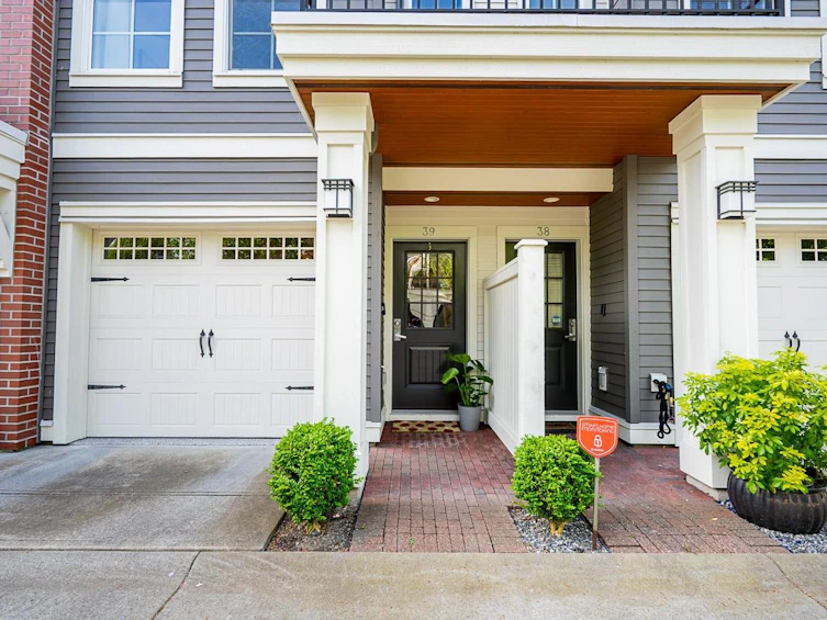 39-3399 151 Street, Surrey, BC, V3Z 0L3 - 3