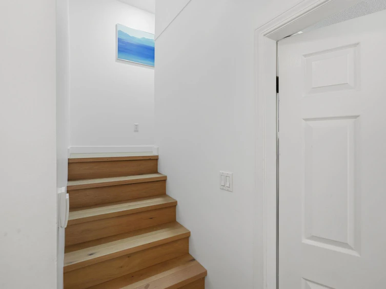 2510 W 4th Avenue, Vancouver, BC, V6K 1P6 - 5