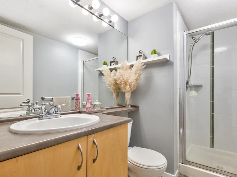 106-9233 Government Street, Burnaby, BC, V3N 0A3 - 15