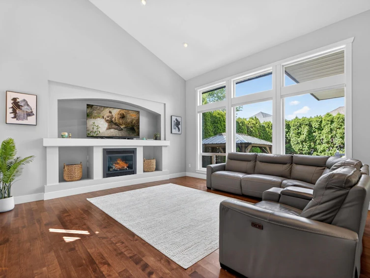 21067 83a Avenue, Langley, BC, V2Y 0B8 - 4
