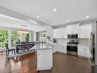 21067 83a Avenue - 5