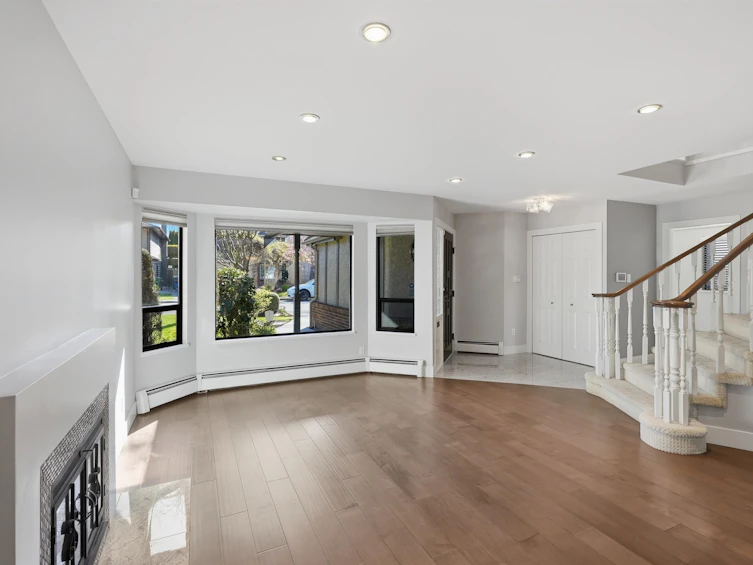 6215 Garnet Drive, Richmond, BC, V7C 4Z8 - 5