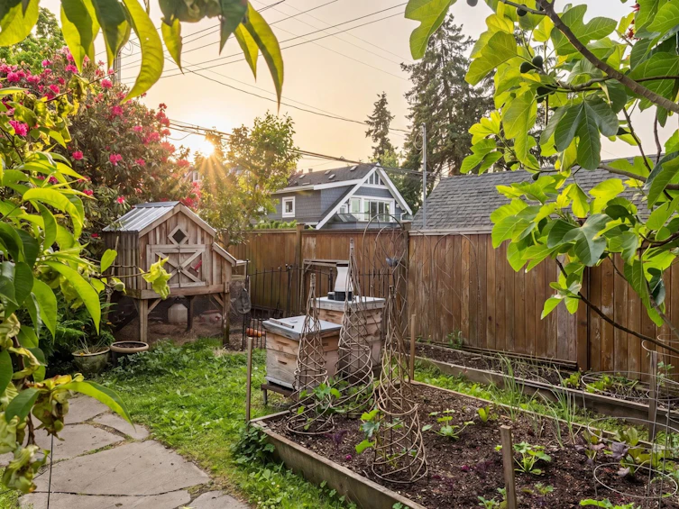 1544 E 13th Avenue, Vancouver, BC, V5N 2B8 - 31