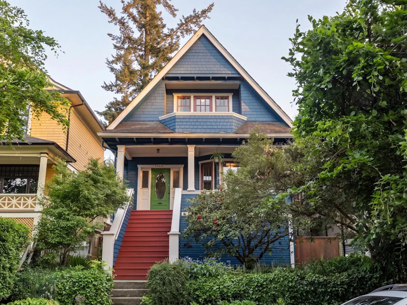 1544 E 13th Avenue, Vancouver BC V5N 2B8
