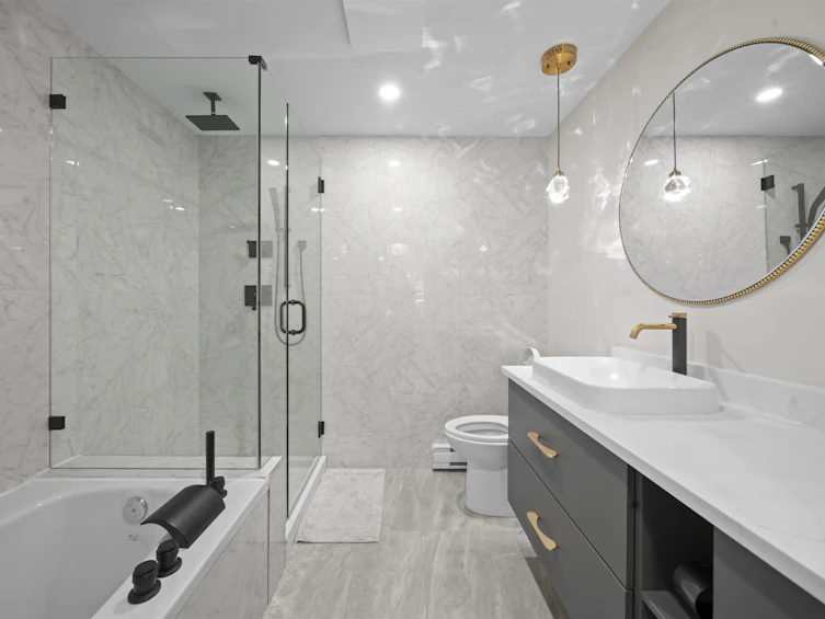 103-3399 Capilano Crescent, North Vancouver, BC, V7R 4W7 - 28