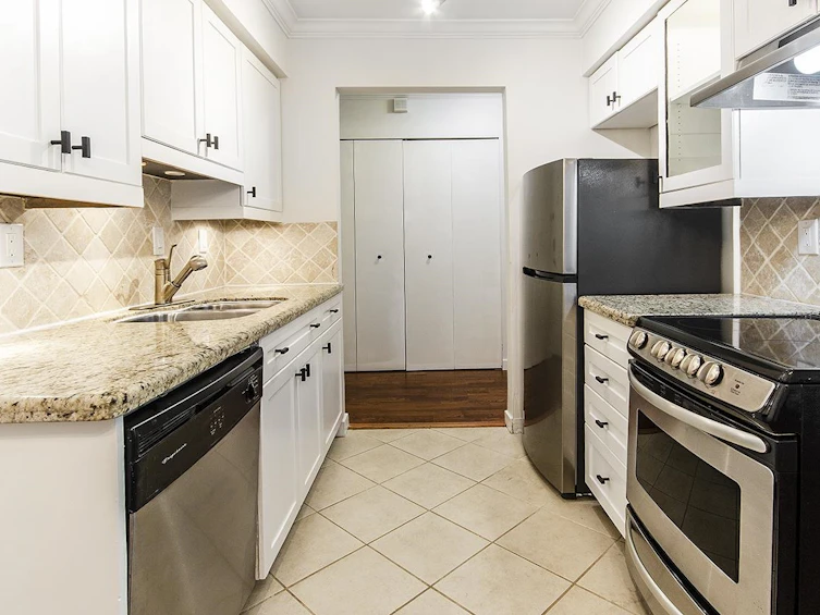 307-1169 Nelson Street, Vancouver, BC, V6E 1J3 - 7