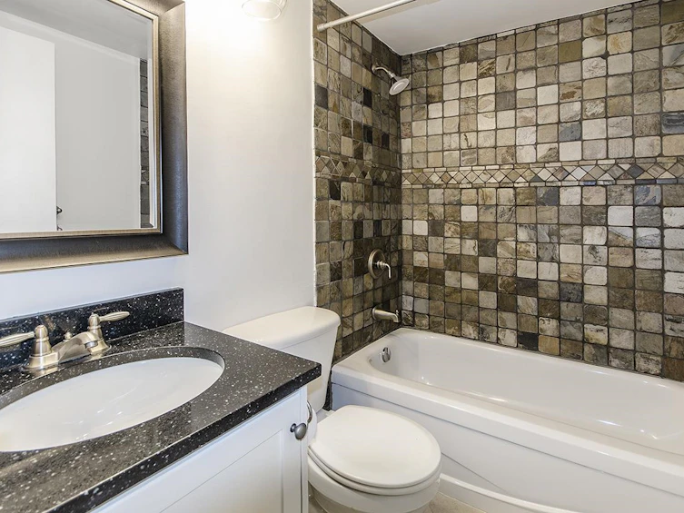 307-1169 Nelson Street, Vancouver, BC, V6E 1J3 - 9