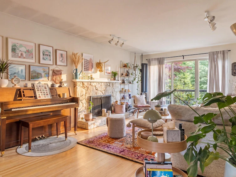 2246 Parker Street, Vancouver, BC, V5L 2L9 - 4