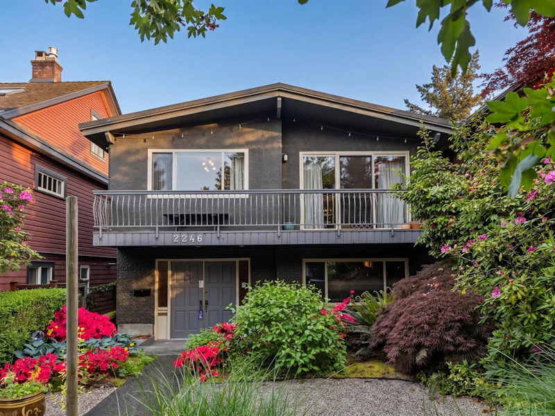 2246 Parker Street, Vancouver BC V5L 2L9