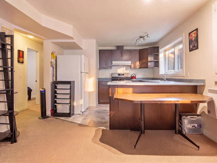 2246 Parker Street, Vancouver, BC, V5L 2L9 - 26