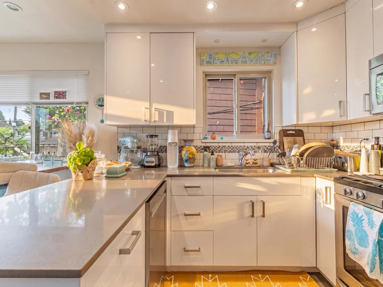2246 Parker Street, Vancouver, BC, V5L 2L9 - 18