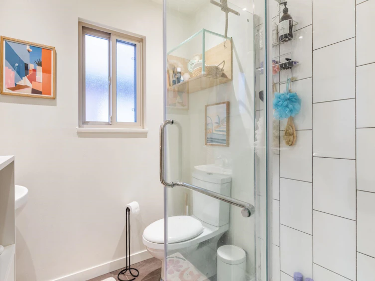2246 Parker Street, Vancouver, BC, V5L 2L9 - 13