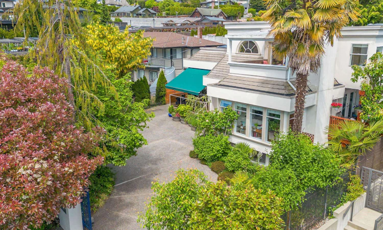 2541 Marine Drive