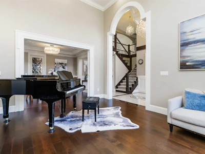 3560 Francis Road - 4