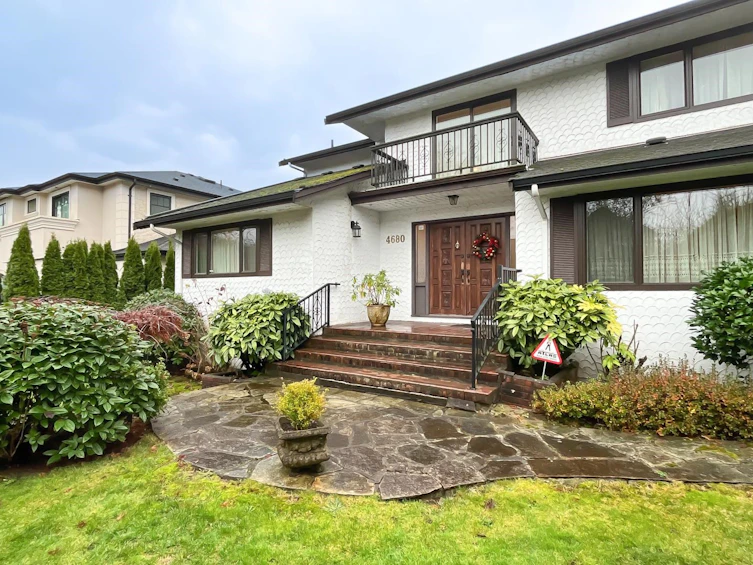 4680 W 15th Avenue, Vancouver, BC, V6R 3B6 - 3