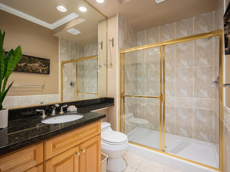 228 W Kings Road, North Vancouver, BC, V7N 2L9 - 17