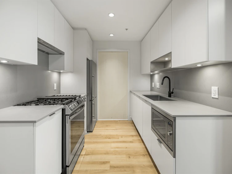 416-417-2493 Montrose Avenue, Abbotsford, BC, V2S 3T2 - 11