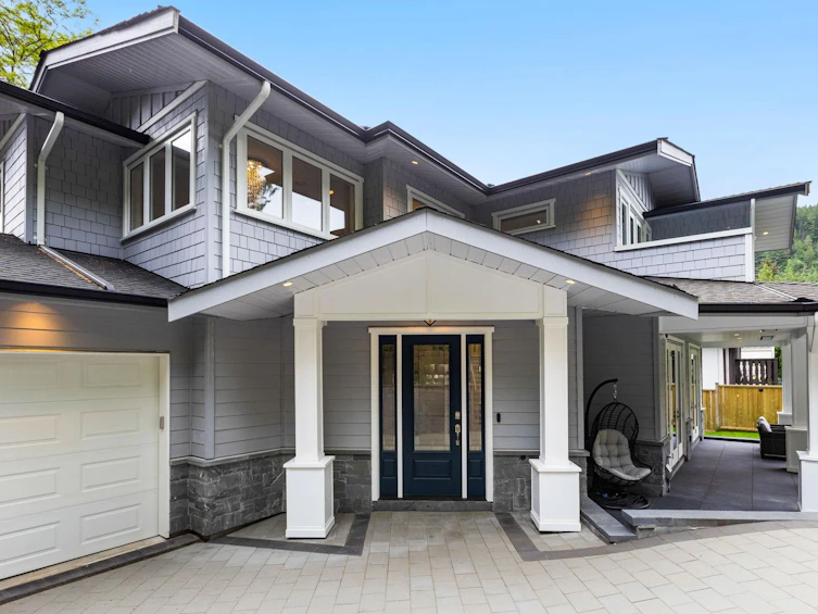 6560 Nelson Avenue, West Vancouver, BC, V7W 2A9 - 2