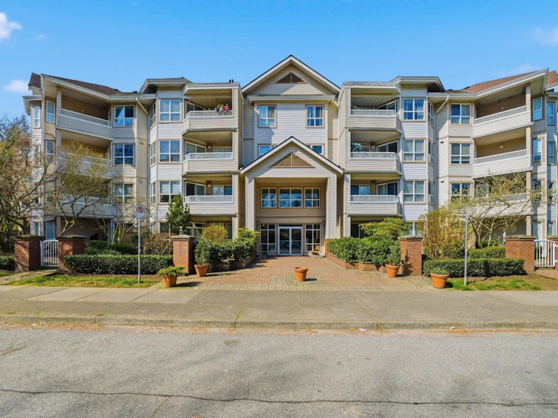303 - 8139 121a Street, Surrey BC V3W 0Z2