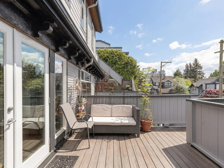 2546 W 2nd Avenue, Vancouver, BC, V6K 1J8 - 16