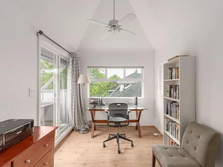 2546 W 2nd Avenue, Vancouver, BC, V6K 1J8 - 13