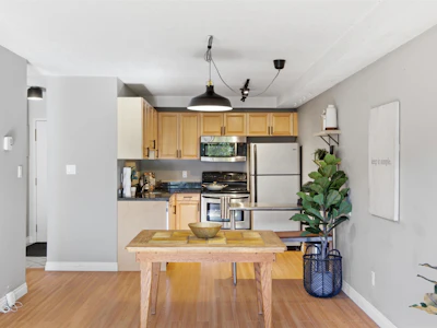 108-251 W 4th Street - 3