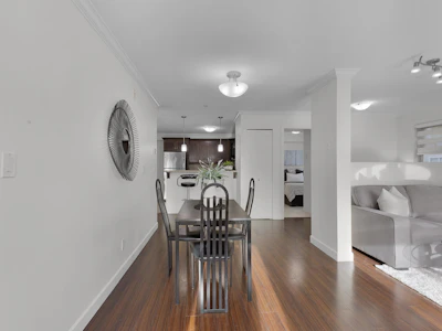 202-8084 120a Street - 3