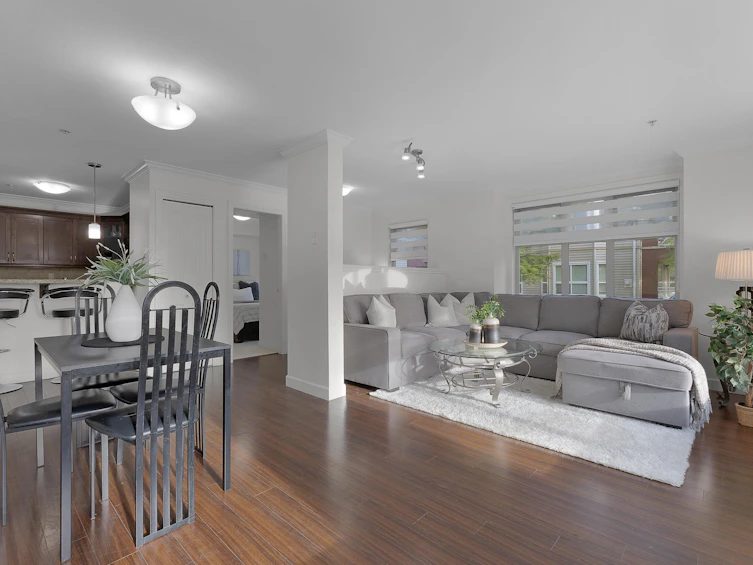 202-8084 120a Street, Surrey, BC, V3W 1V2 - 2