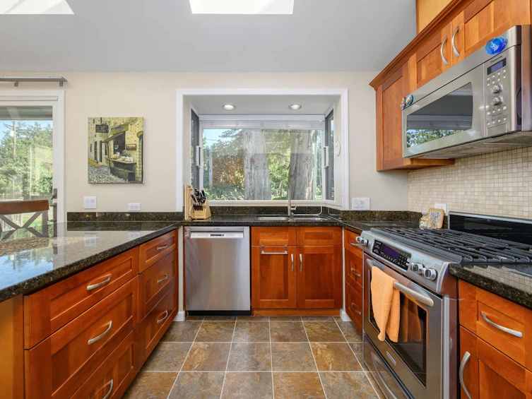 957 56a Street, Delta, BC, V4L 1Y6 - 9