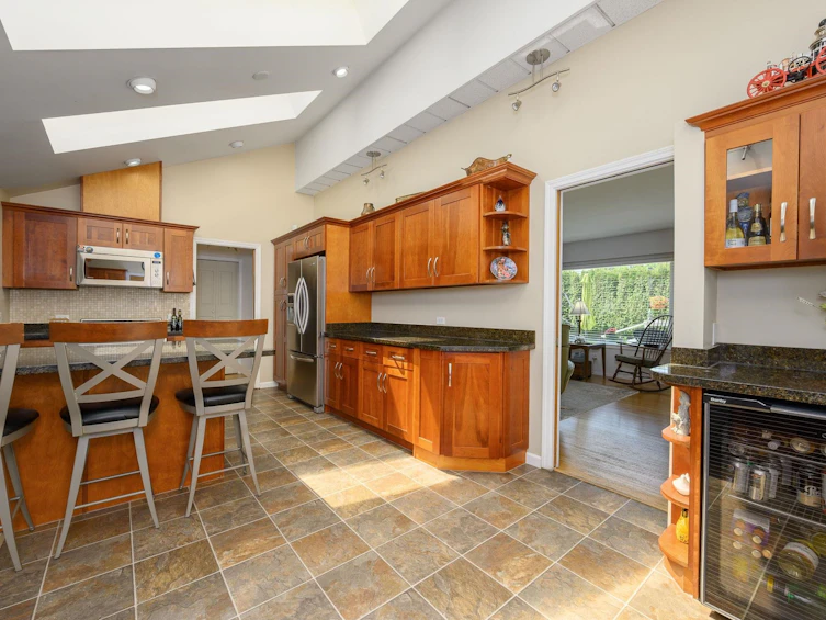 957 56a Street, Delta, BC, V4L 1Y6 - 11