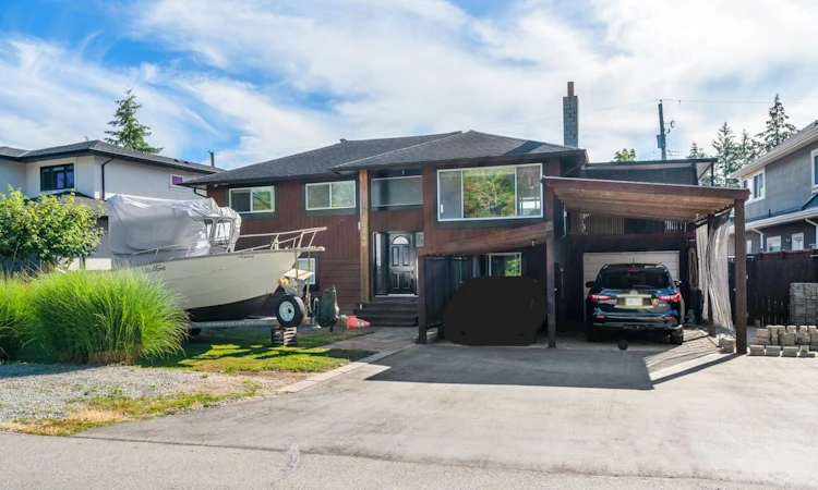 10540 Aintree Crescent
