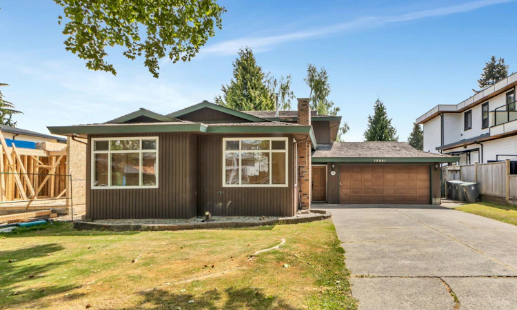 12881 Carluke Crescent