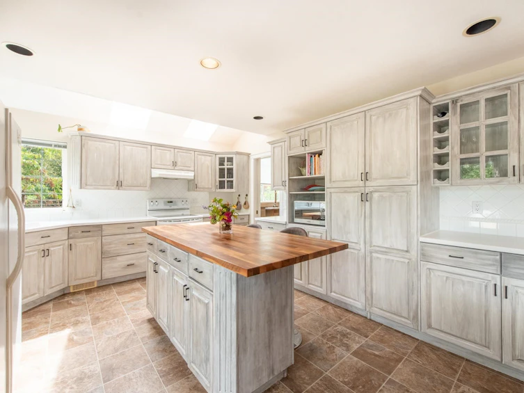 5656 Cook Place, Sechelt, BC, V7Z 0M7 - 3