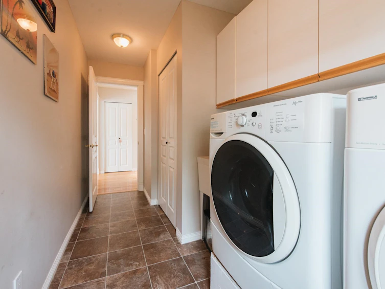 5656 Cook Place, Sechelt, BC, V7Z 0M7 - 28