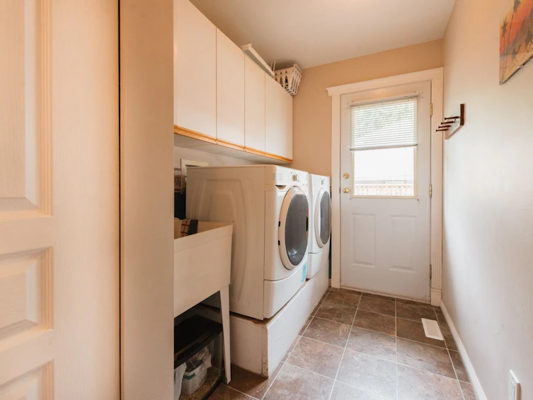 5656 Cook Place, Sechelt, BC, V7Z 0M7 - 27