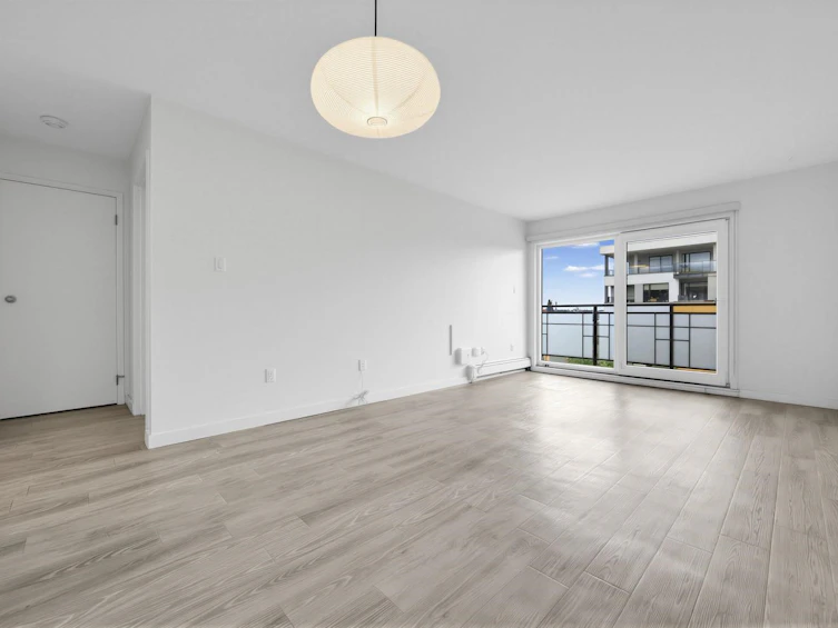 310-360 E 2nd Street, North Vancouver, BC, V7L 4N6 - 9