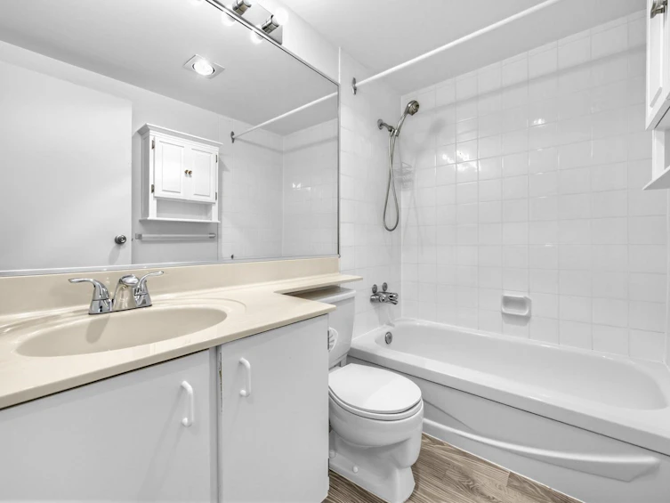 310-360 E 2nd Street, North Vancouver, BC, V7L 4N6 - 11