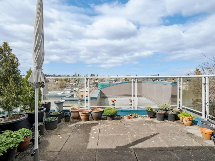 PH3-4113 Fraser Street, Vancouver, BC, V5V 4E9 - 6