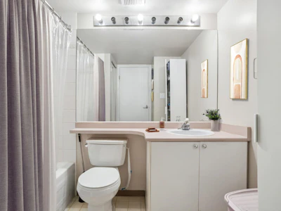 PH3-4113 Fraser Street - 5