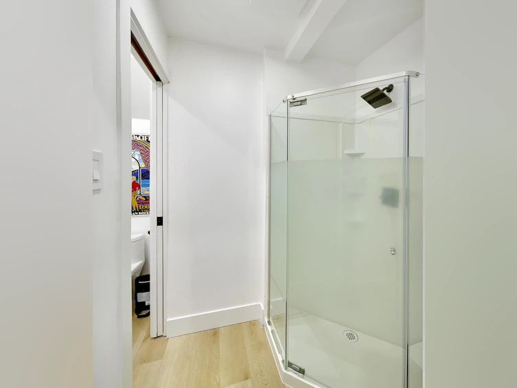 2977 W 6th Avenue, Vancouver, BC, V6K 1X4 - 23