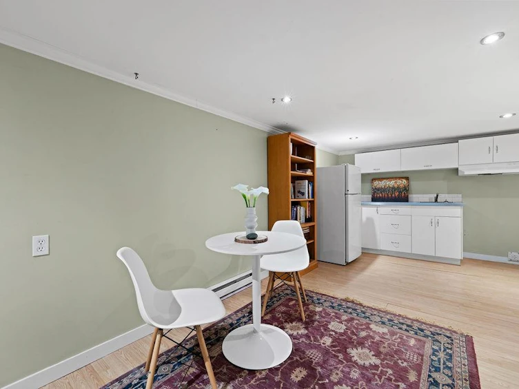 1153 E 13th Avenue, Vancouver, BC, V5T 2M2 - 37