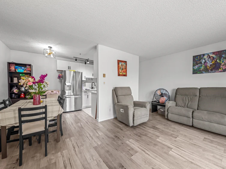 301-315 Tenth Street, New Westminster, BC, V3M 3Y2 - 6
