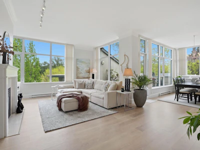 PH711-4759 Valley Drive - 2