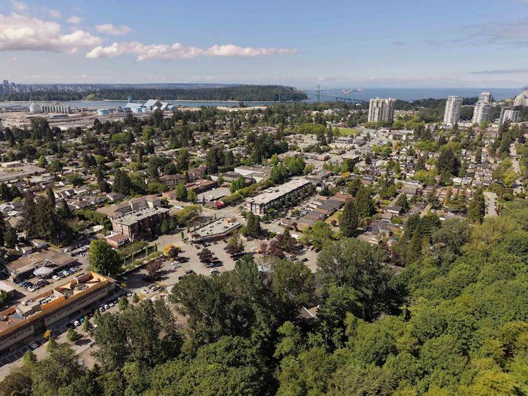 201-1330 Marine Drive, North Vancouver, BC, V7P 1T4 - 23