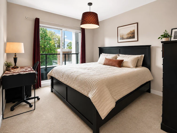 201-1330 Marine Drive, North Vancouver, BC, V7P 1T4 - 6