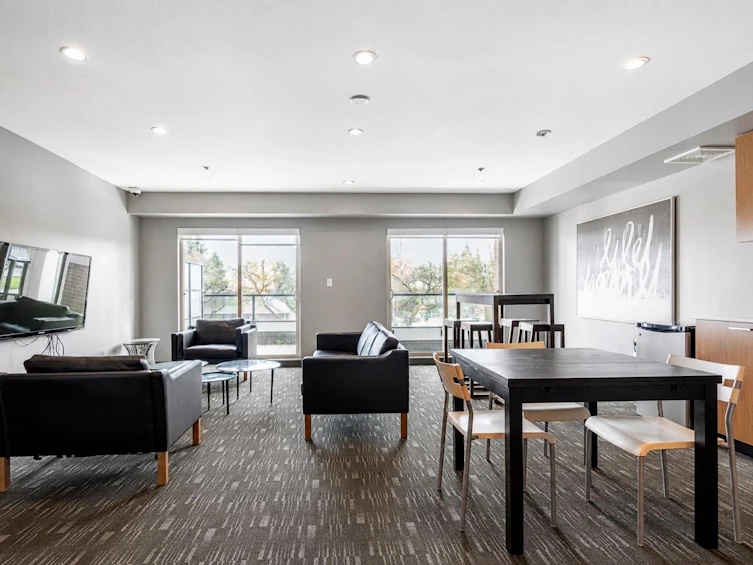 201-1330 Marine Drive, North Vancouver, BC, V7P 1T4 - 11