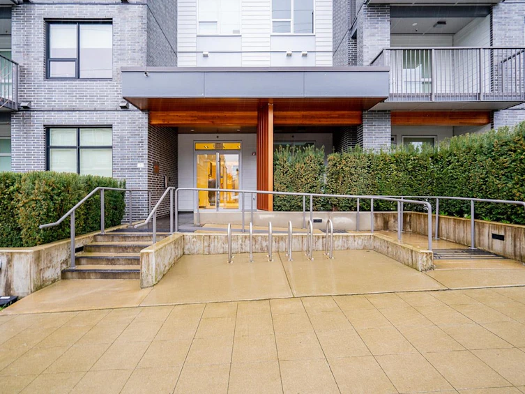 308-645 Como Lake Avenue, Coquitlam, BC, V3J 0N9 - 32