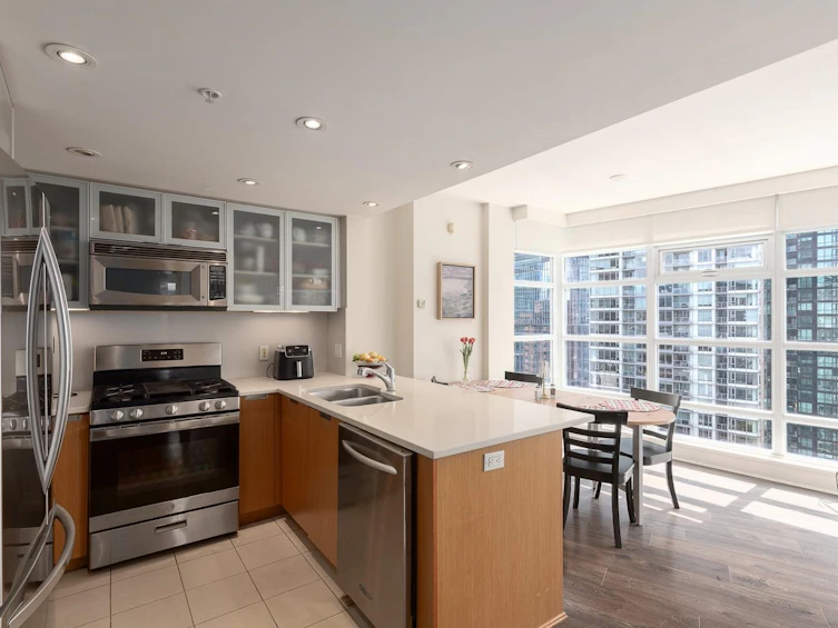 2405-1205 W Hastings Street, Vancouver, BC, V6E 4T7 - 5